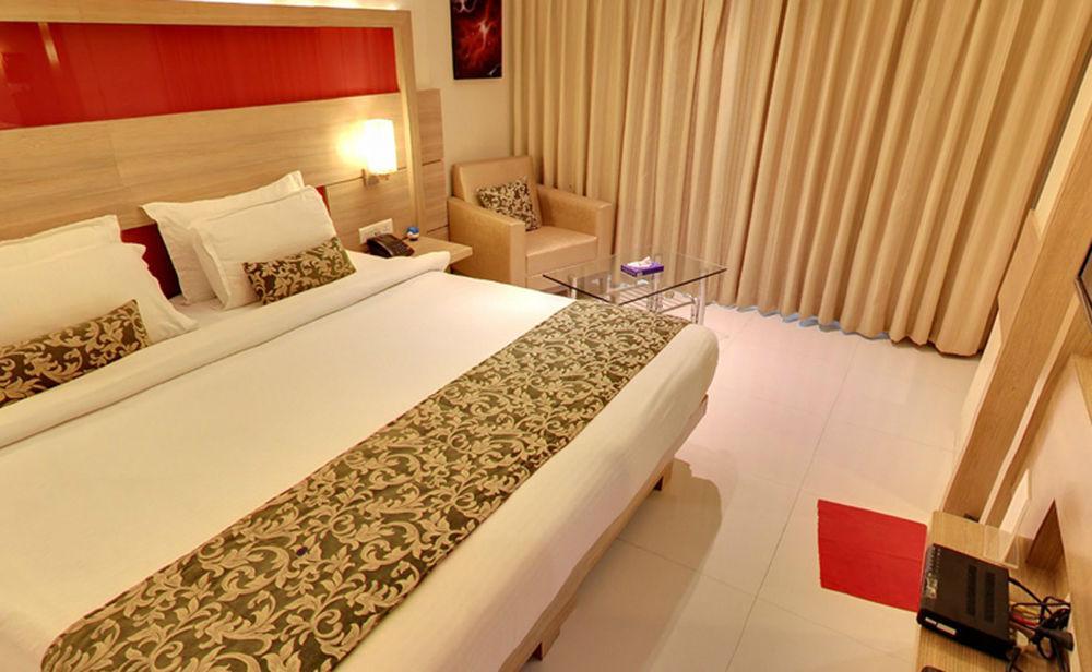 Hotel Galaxy Mumbai Exterior photo