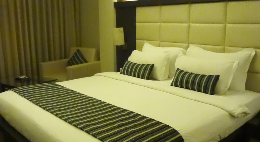 Hotel Galaxy Mumbai Exterior photo